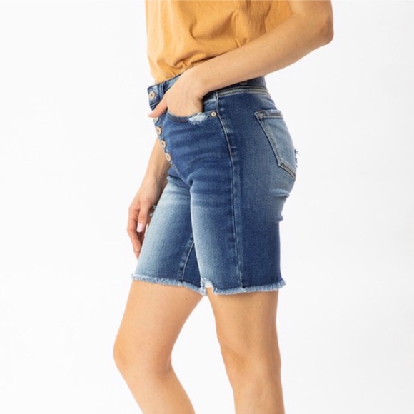 KanCan | Jean Button Fly Shorts - Picture 3 of 11